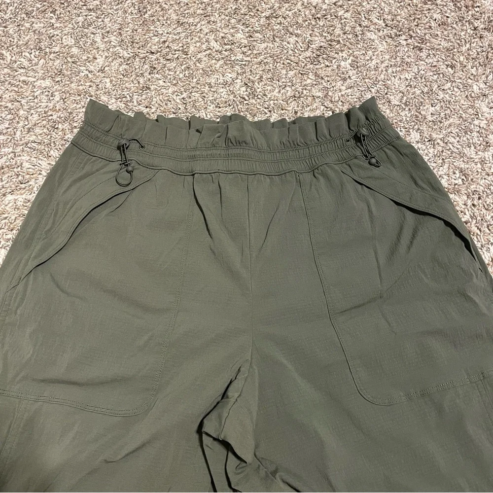 Athleta Trekkie Parachute Pant - Picture 3 of 5
